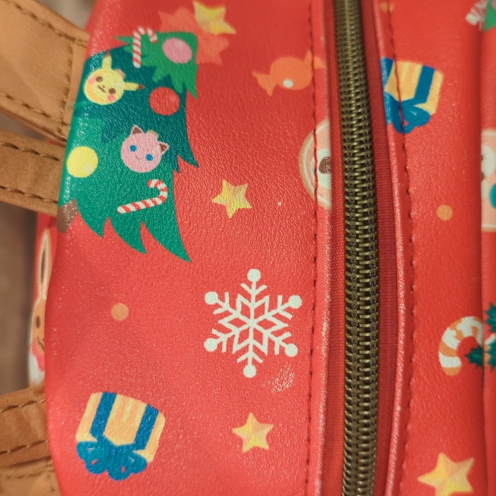 🎄🎅🤶Pokemon Christmas loungfly backpack - Picture 5 of 8